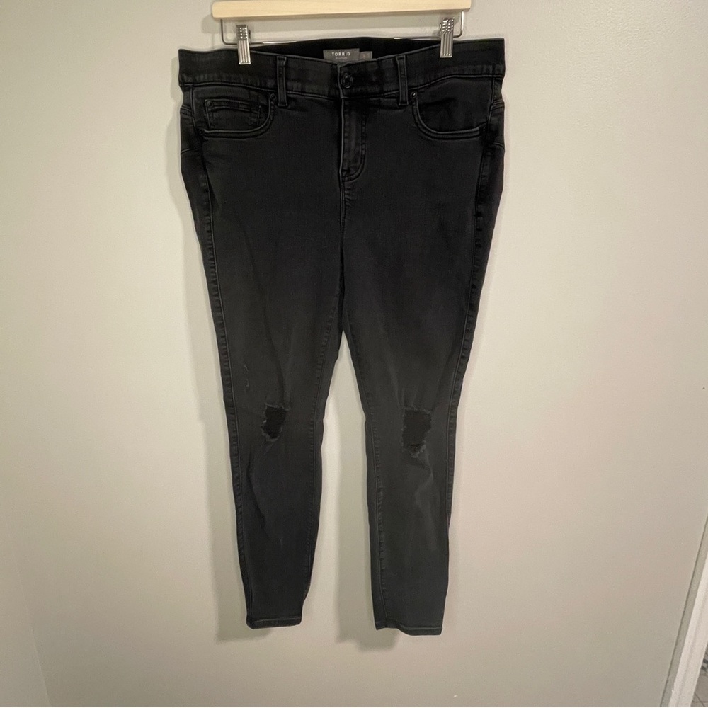 Torrid Bombshell Black Skinny Jean 18R